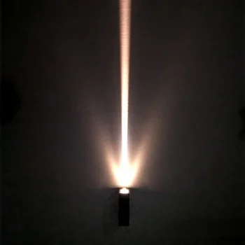 Изящный настенный светильник с узким светодиодом Cree и регулируемым углом луча для получения сфокусированного и узкого светового луча
