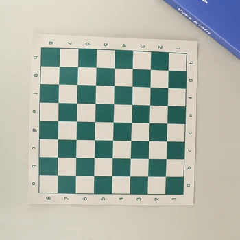 Шахматная доска 1шт Шахматная доска из ПВХ кожи 34,5 см Портативная мягкая катящаяся кожаная прочная шахматная доска для развивающих игр